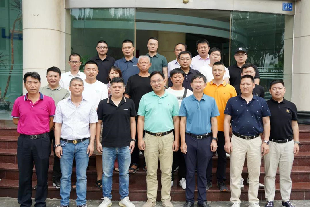 Tycoons der Gebäudedekorationsindustrie in Xiamen versammeln sich in LEELEN